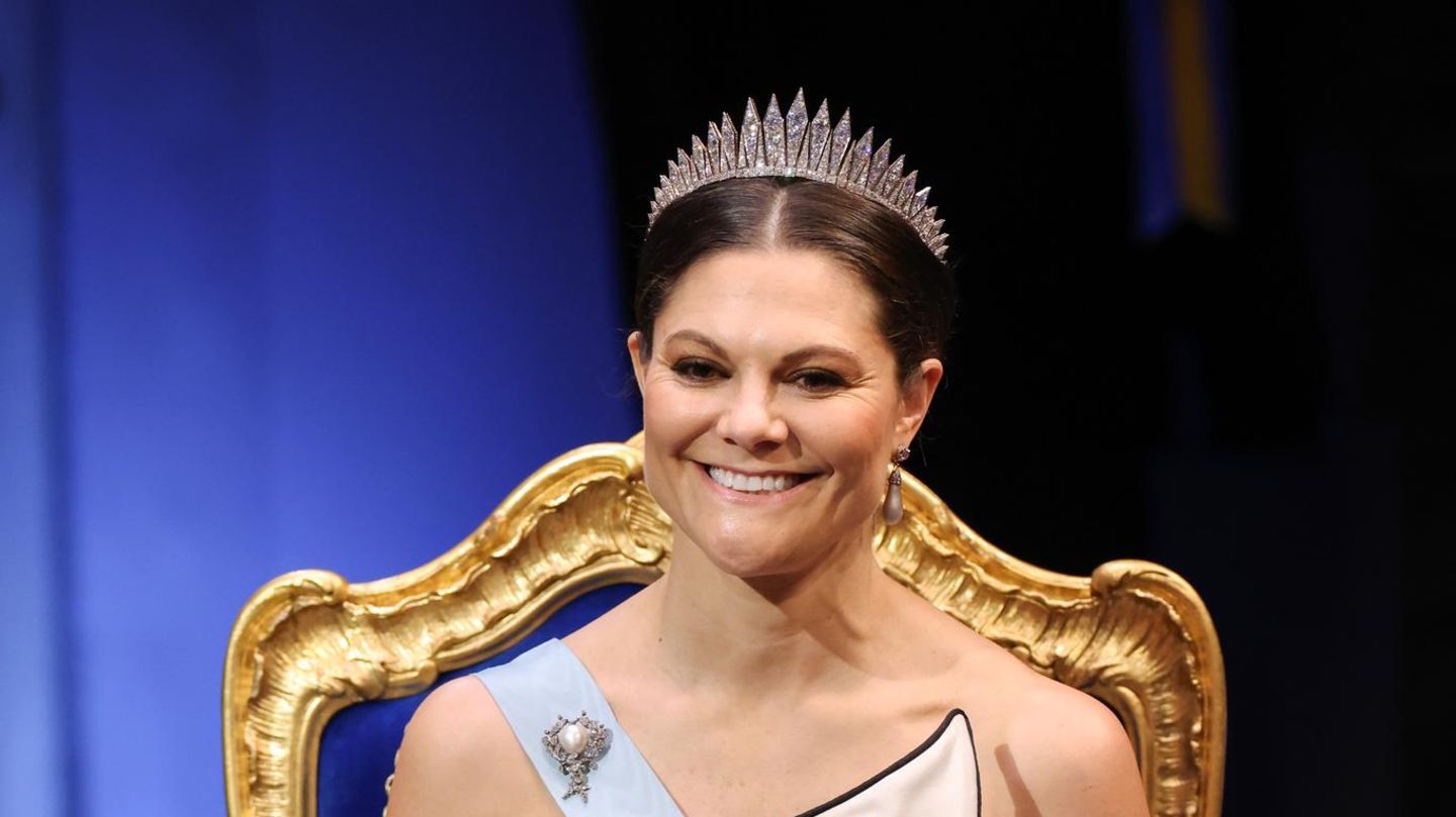 Kronprinzessin-Victoria-Sie-wiederholt-den-Regelbruch-ihrer-Mutter-von-1994