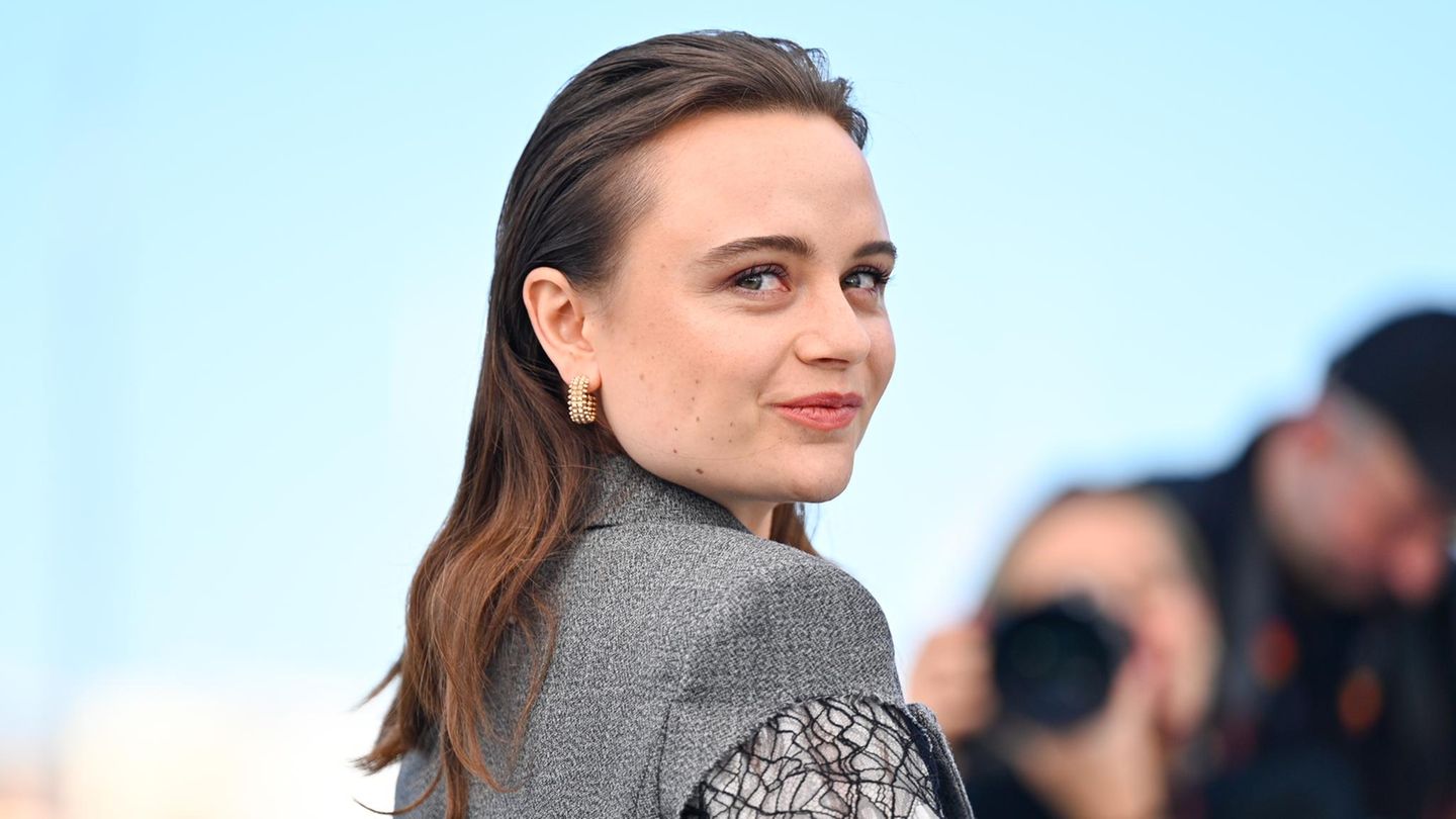 Lena-Urzendowsky-Lena-Urzendowsky-ber-Grenzen-und-die-wahre-Liebe