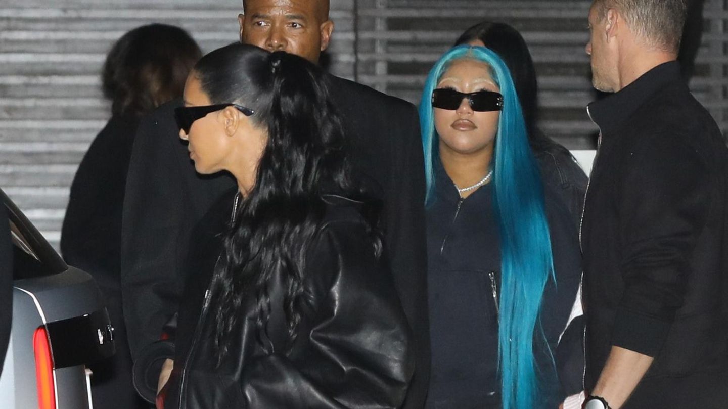 Modische-Minis-Kim-Kardashians-zw-lfj-hrige-Tochter-macht-was-ihr-gef-llt