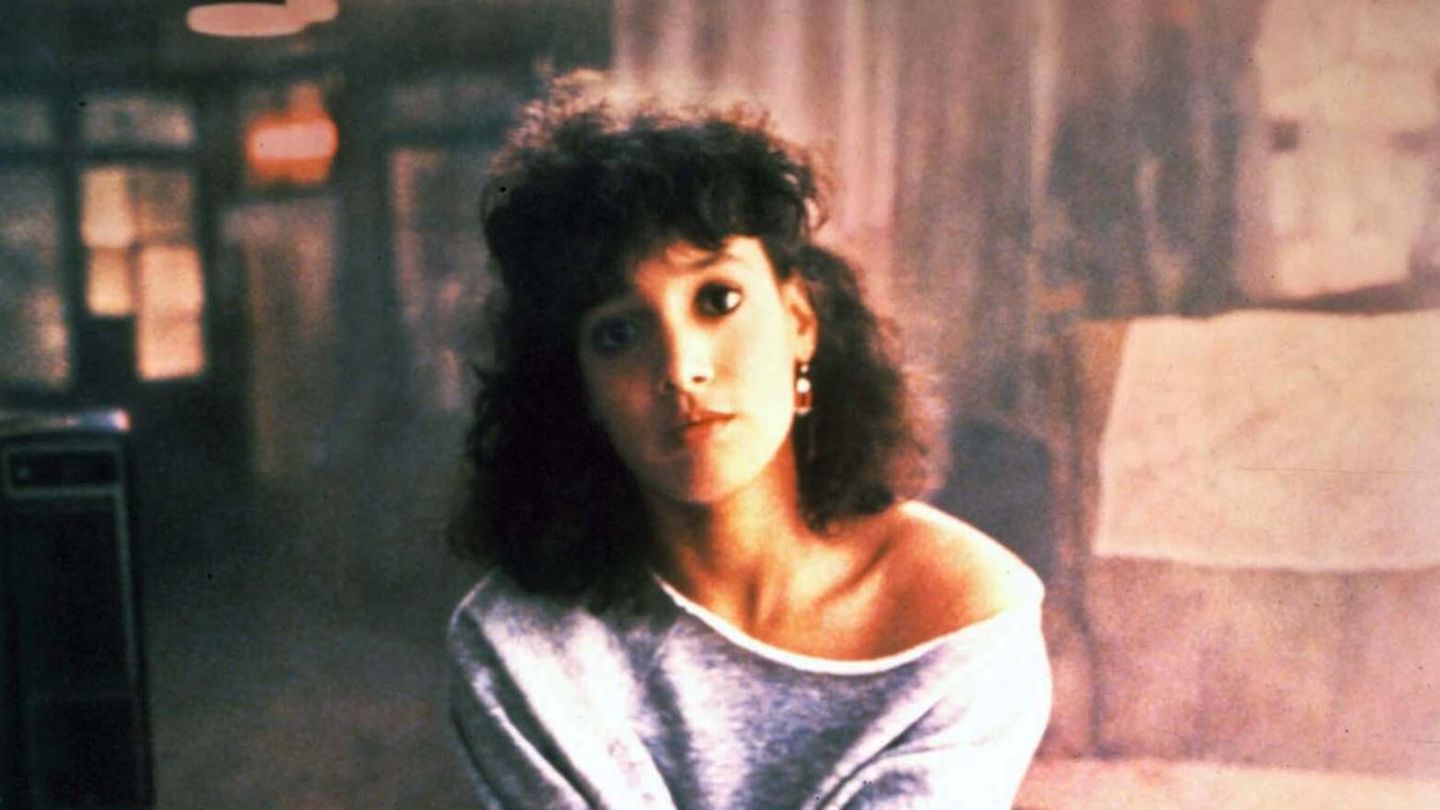 Stars-im-Beautywandel-42-Jahre-sp-ter-Flashdance-Star-tauscht-ikonisches-Sweatshirt-gegen-Glamour-Fummel