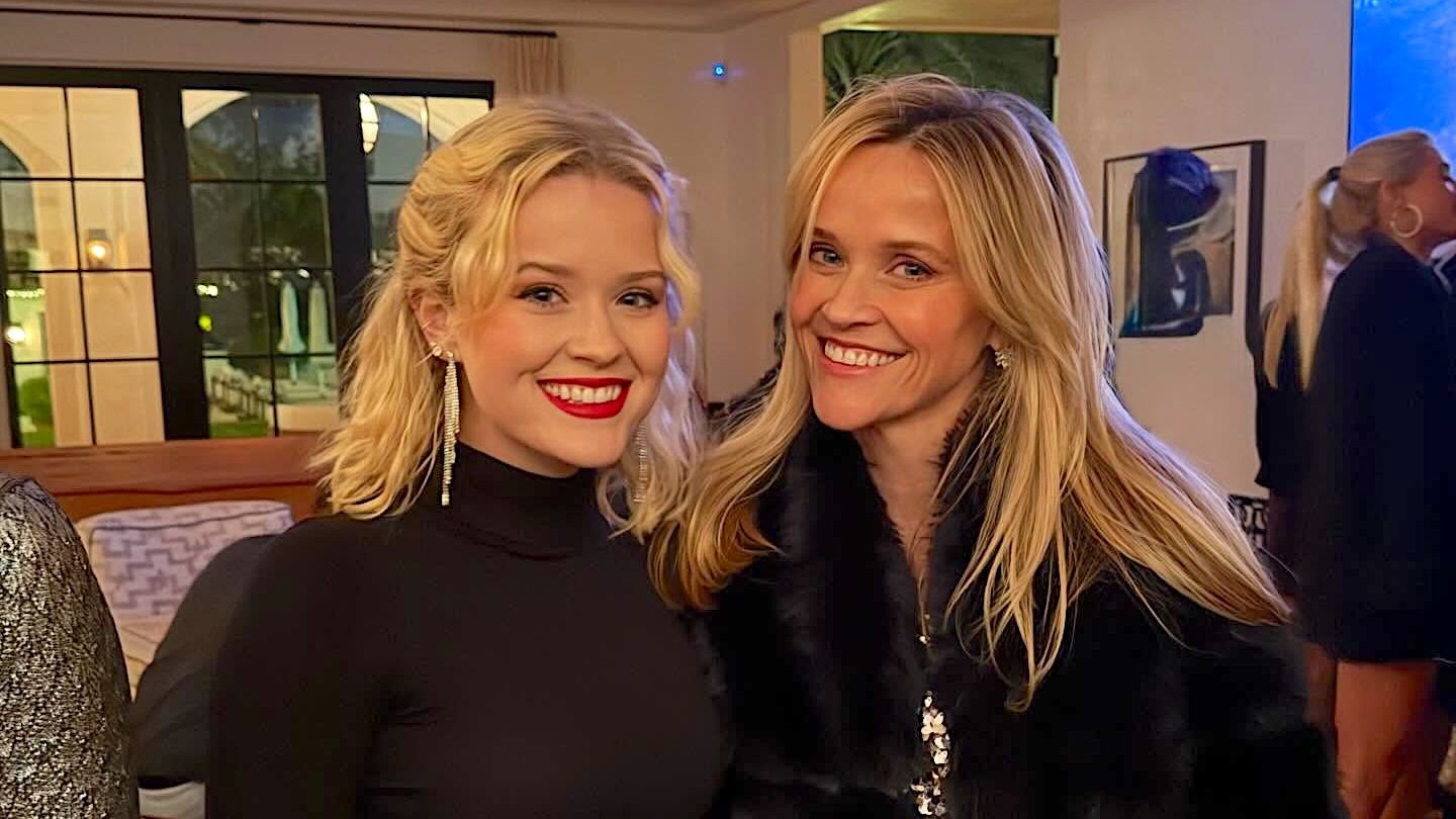 Partnerlook-Dieses-Fashion-Faible-teilen-Mutter-und-Tochter-w-hrend-der-Feiertage