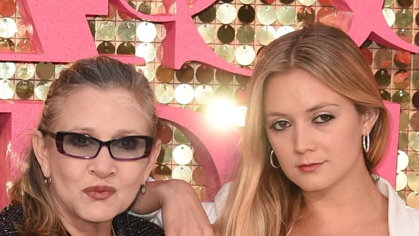 Billie-Lourd-R-hrender-Post-f-r-ihre-tote-Mutter