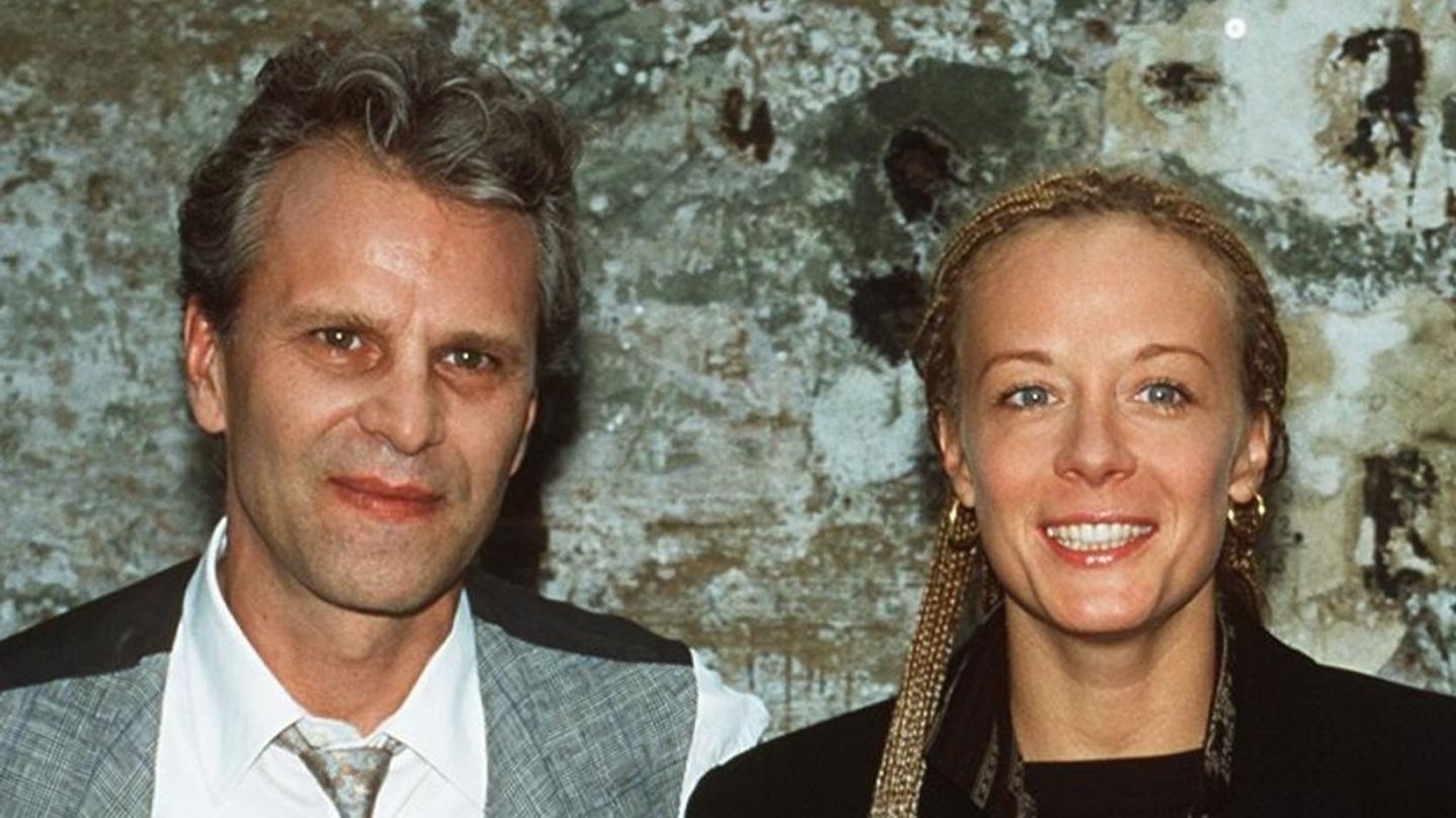 Katja-Riemann-w-rdigt-Peter-Sattmann-Du-lebst-in-deinen-bezaubernden-T-chtern-