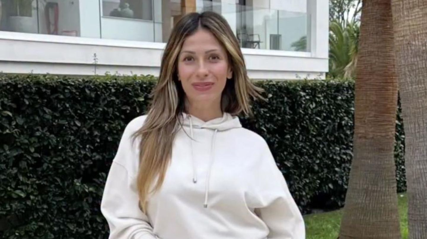 G-lcan-Kamps-Schwangere-G-lcan-Kamps-macht-Gesundheitsodyssee-ffentlich