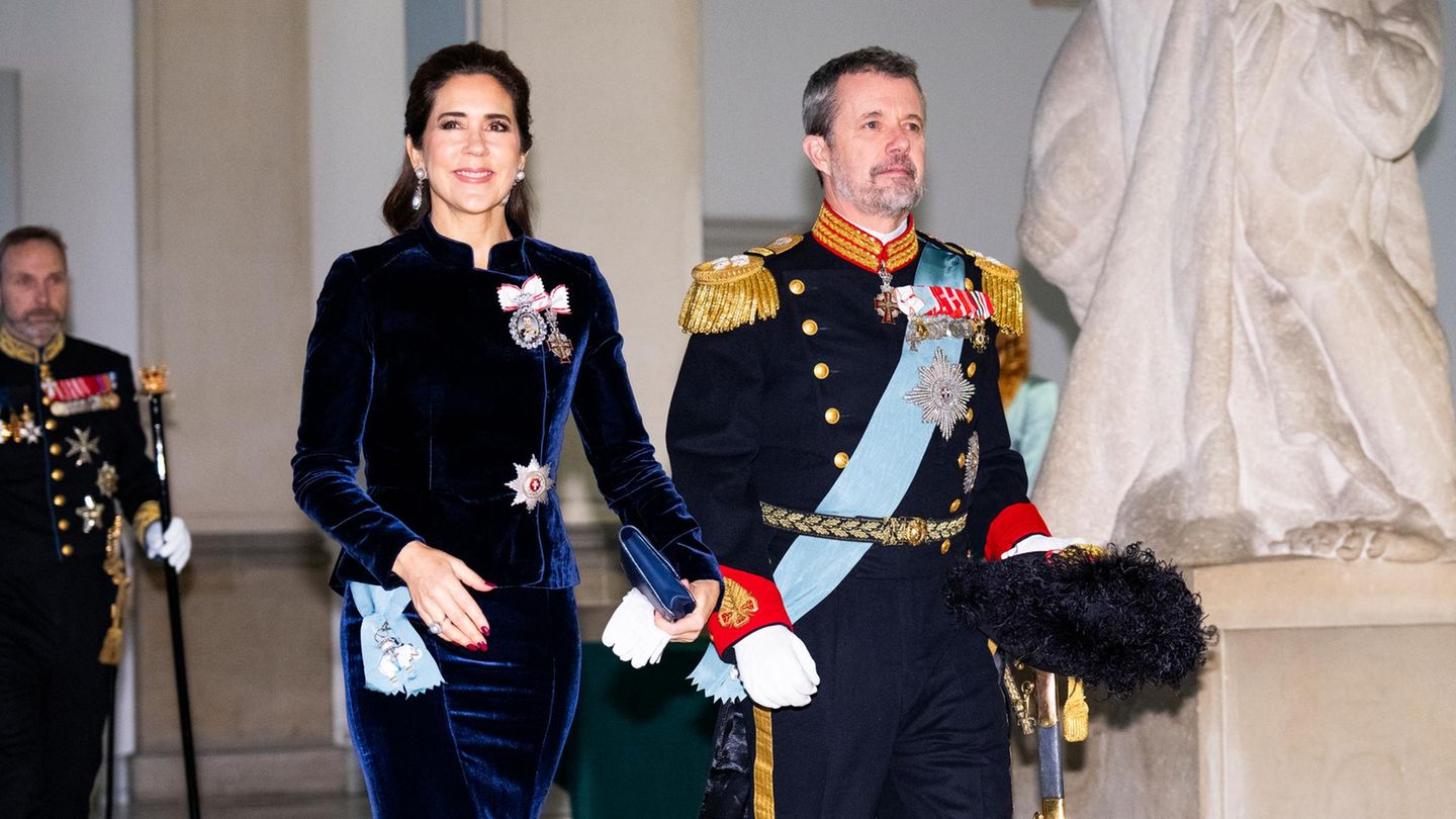 K-nigin-Mary-Bei-ihrem-zweiten-Auftritt-im-neuen-Jahr-gedenkt-sie-ihrer-Schwiegermutter