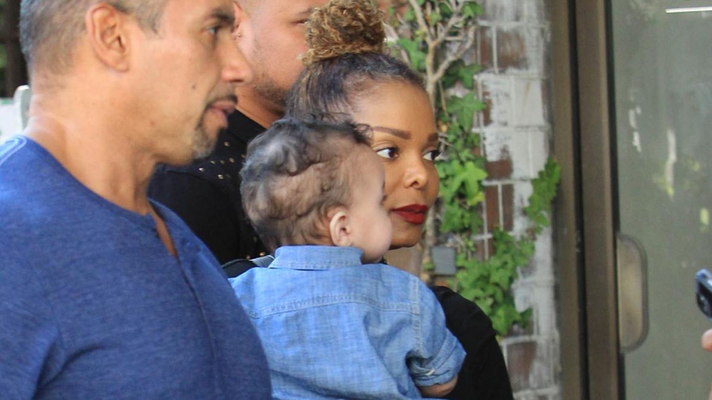 Janet-Jackson-Janet-Jackson-feiert-Geburtstag-ihres-Sohnes-Eissa-mit-r-hrendem-Foto