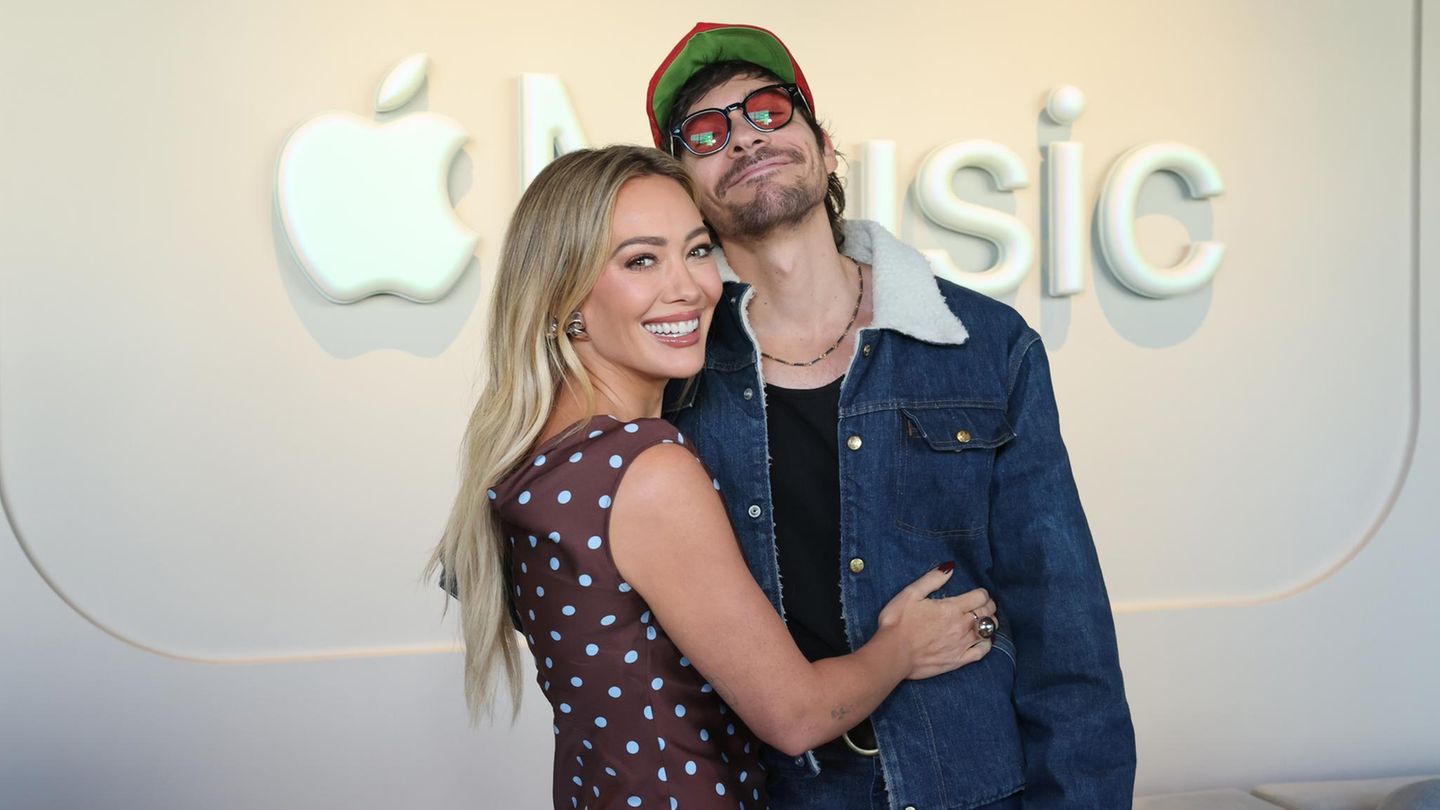 Hilary-Duff-Hilary-Duffs-Mann-schaltet-sich-in-Konflikt-um-toxische-M-ttergruppe-ein