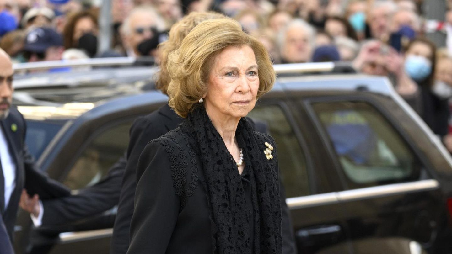 K-nigin-Sofia-K-nigin-Sofia-ehrt-ihre-verstorbene-Seelenschwester-Tatiana-bei-Gedenkfeier