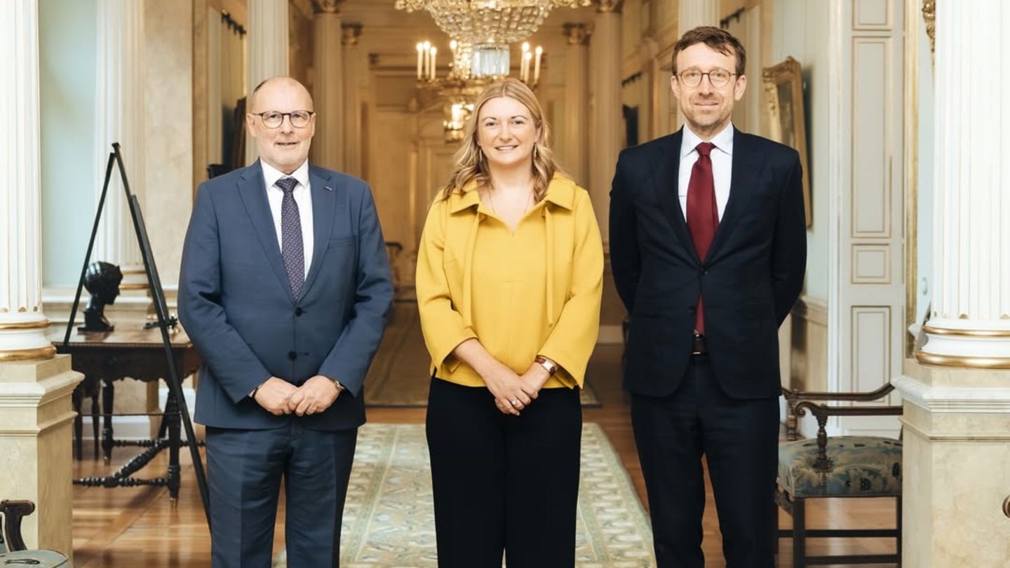 style-der-luxemburger-beim-ersten-termin-2026-berrascht-st-phanie-von-luxemburg-mit-uhrwahl