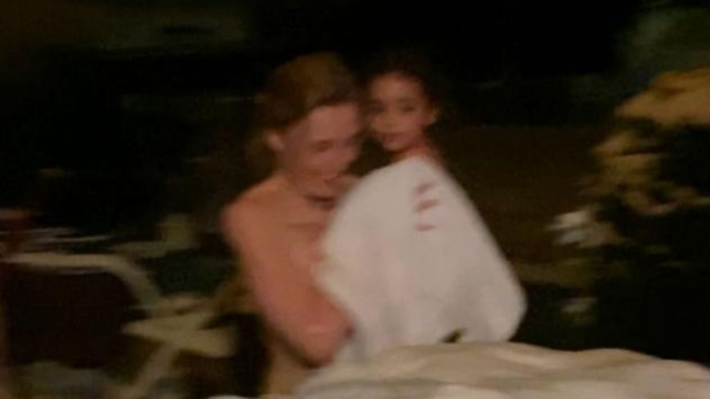 Patrice-Aminati-Patrice-Aminati-f-hrt-Tradition-mit-Tochter-Charly-ein