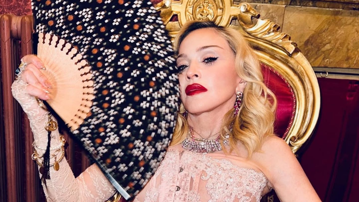 madonna-ihre-neue-unterw-sche-kampagne-polarisiert-im-netz