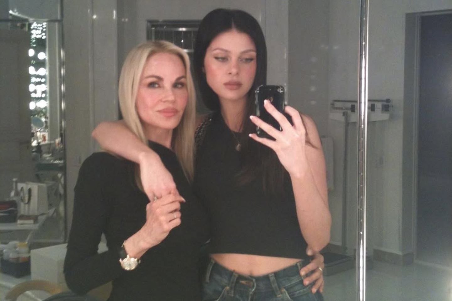 Nicola Peltz Beckham und ihre Mutter Claudia Heffner Peltz