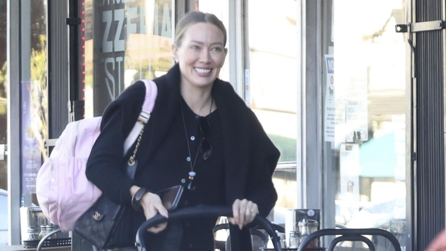 Stylische-Eltern-Erwischt-Hilary-Duff-hat-s-m-chtig-eilig