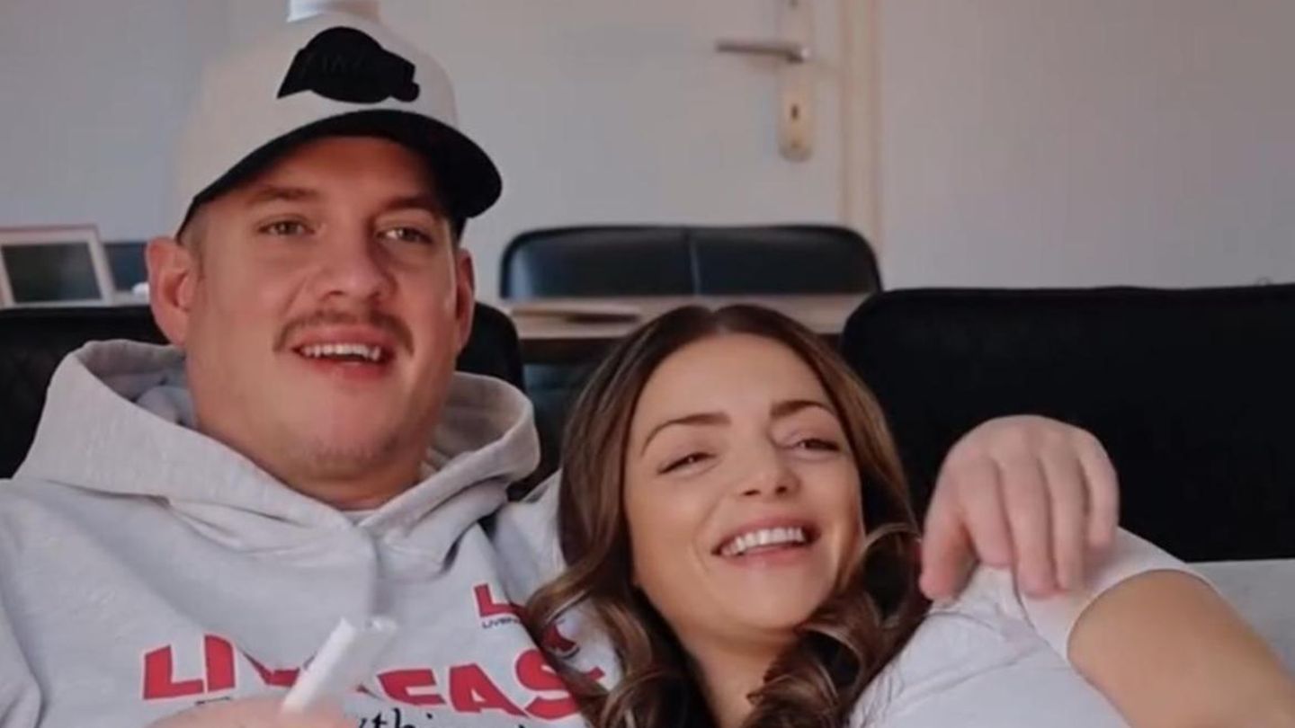 Gustav-Masurek-Anne-Menden-Sie-verraten-das-Babygeschlecht-und-es-wird-ein-