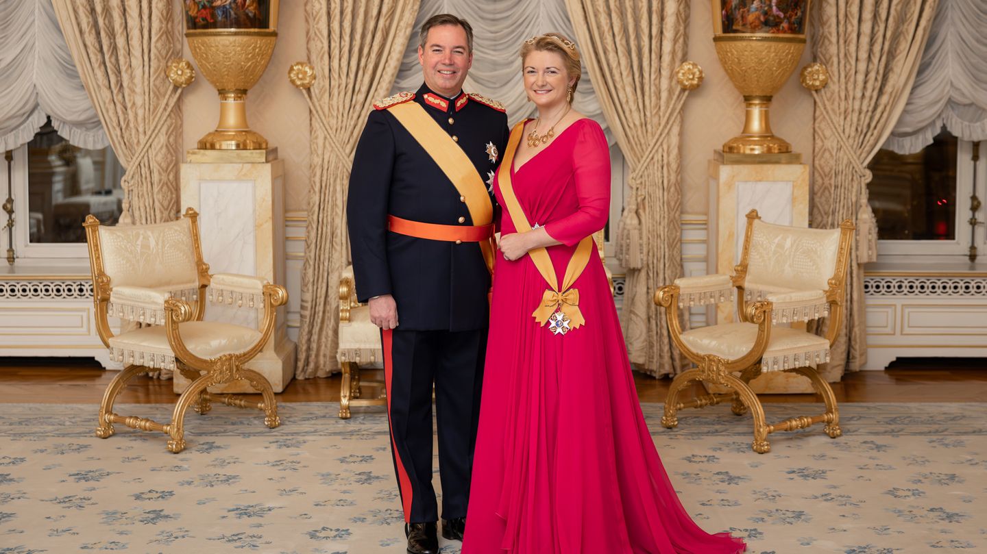 Guillaume-St-phanie-von-Luxemburg-Die-Gro-herzogs-geben-ihren-ersten-Neujahrsempfang