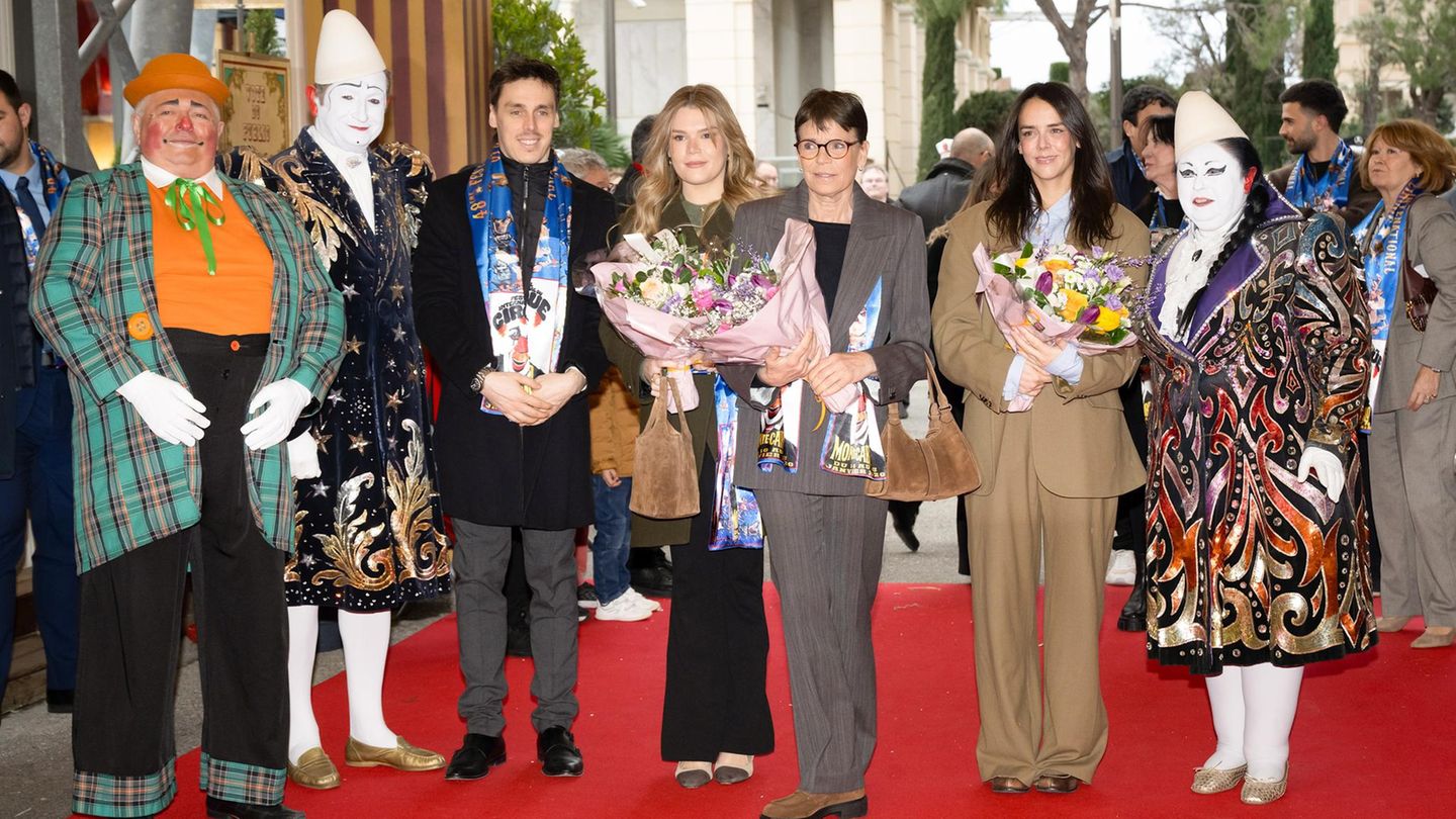 Royale-Looks-Nur-Louis-scheint-das-Style-Memo-nicht-bekommen-zu-haben