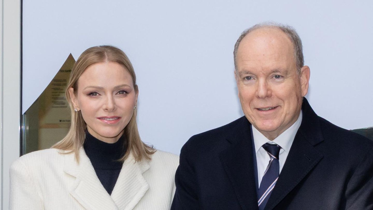 F-rstin-Charl-ne-Wie-F-rstin-Charl-ne-ihr-eigenes-kleines-Wunder-vollbringt