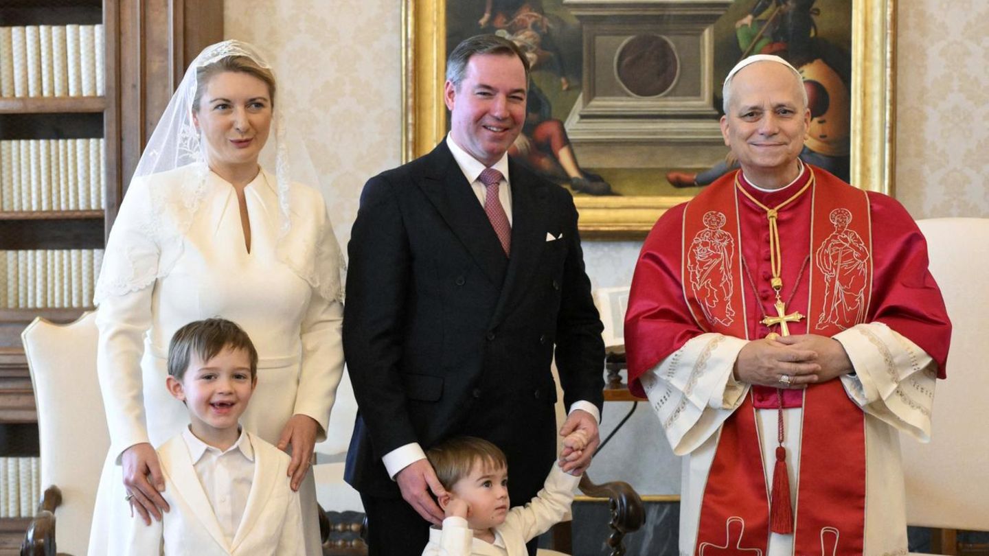 Guillaume-St-phanie-von-Luxemburg-Charles-posiert-wie-ein-Profi-Fran-ois-tr-umt