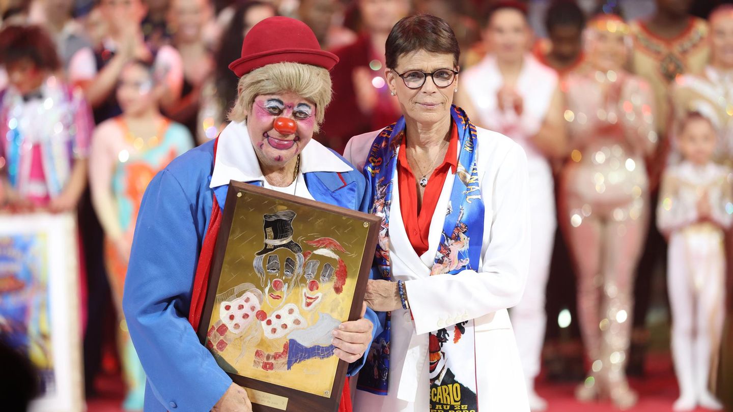 St-phanie-von-Monaco-Lieber-Clown-als-Prinzessin