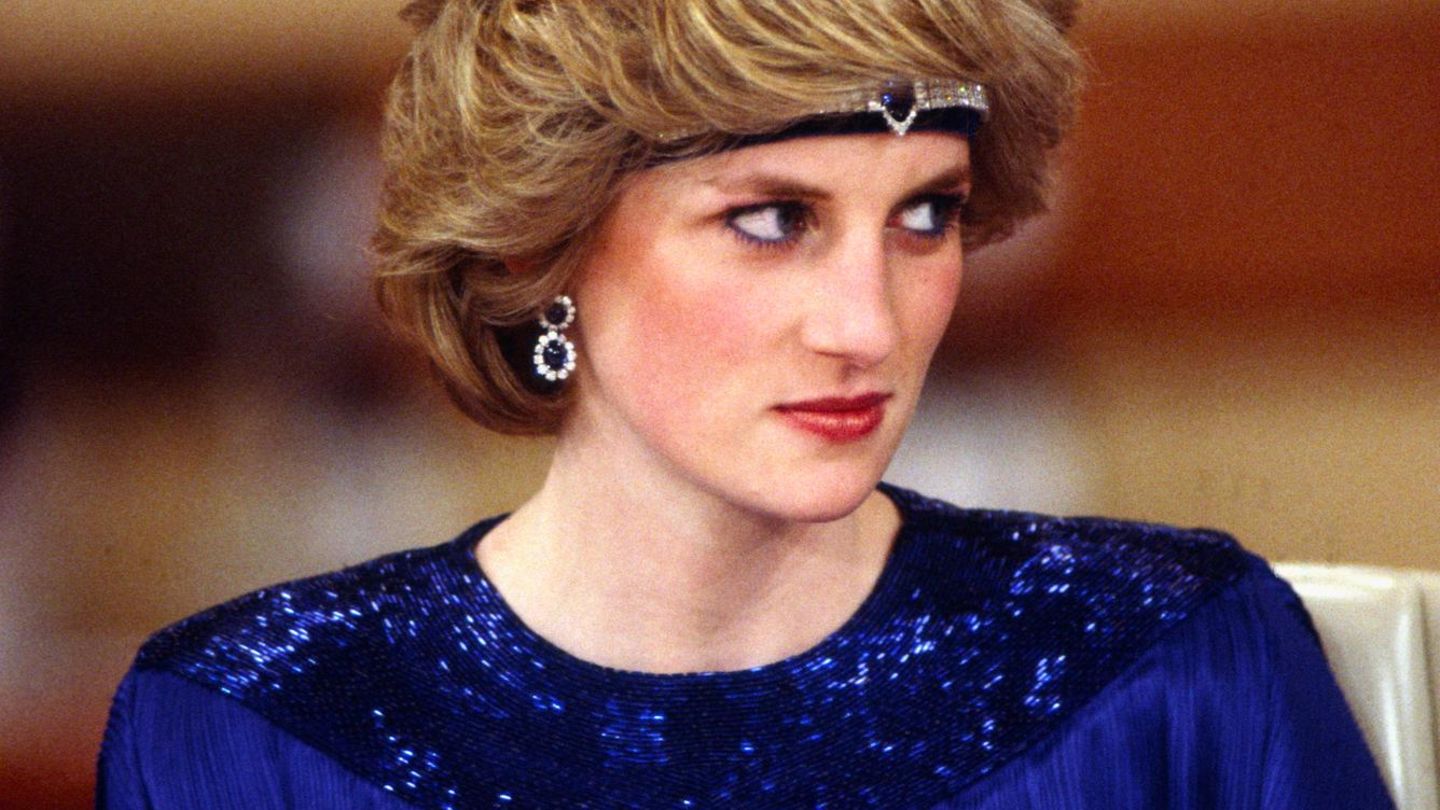 Prinzessin-Diana-10-legend-re-Ketten-die-sie-zur-Choker-Queen-machen