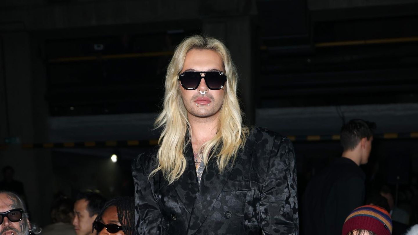 Bill-Kaulitz-Bei-dem-Fashion-Week-Style-versteckt-Bill-Kaulitz-lieber-sein-Markenzeichen