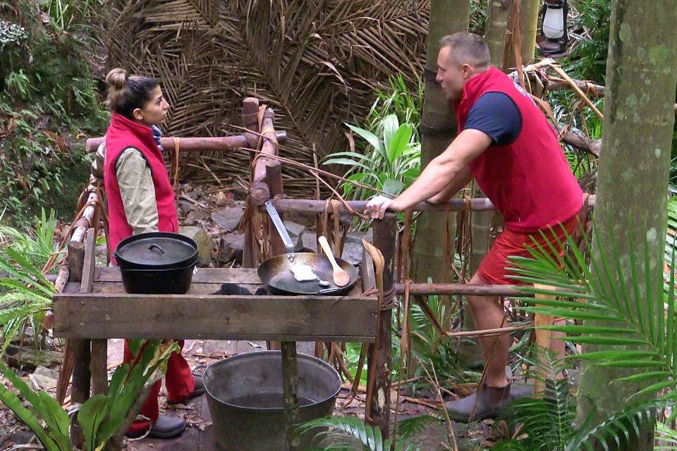 Eva Benetatou und Patrick Romer im Dschungelcamp