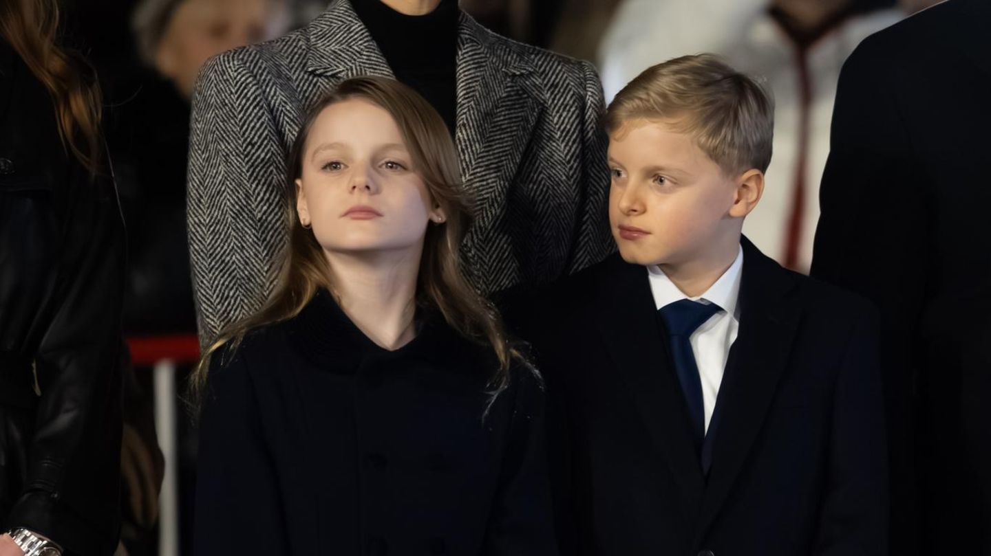 F-rstin-Charl-ne-F-rst-Albert-Feuerspektakel-in-Monaco-doch-zwischen-Gabriella-und-Jacques-herrscht-Eiszeit