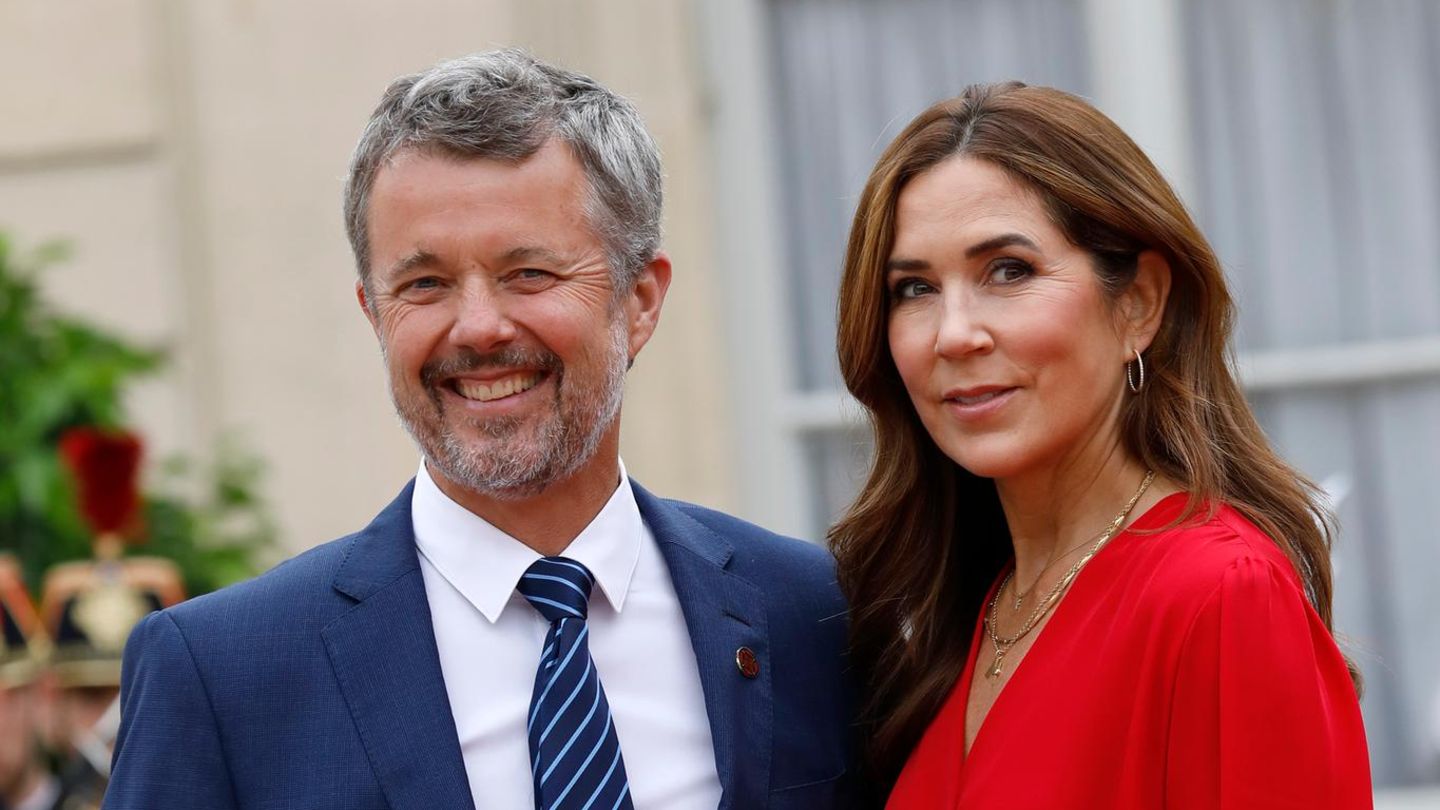 K-nigin-Mary-K-nigin-Mary-kehrt-mit-Frederik-an-den-Ort-ihrer-ersten-Begegnung-zur-ck