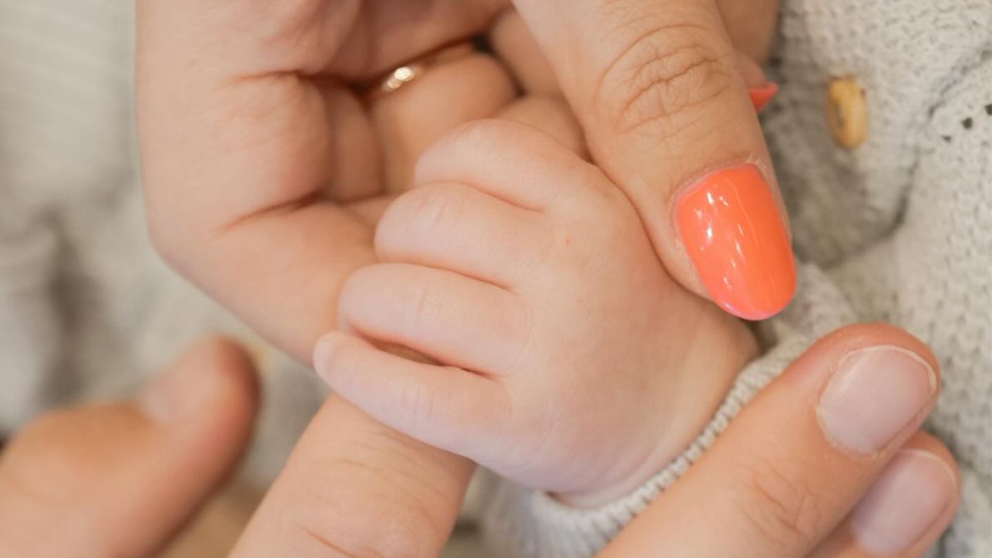 Stephanie-Venier-Profisportlerin-gibt-ernste-Einblicke-in-die-Geburt-ihres-Kindes