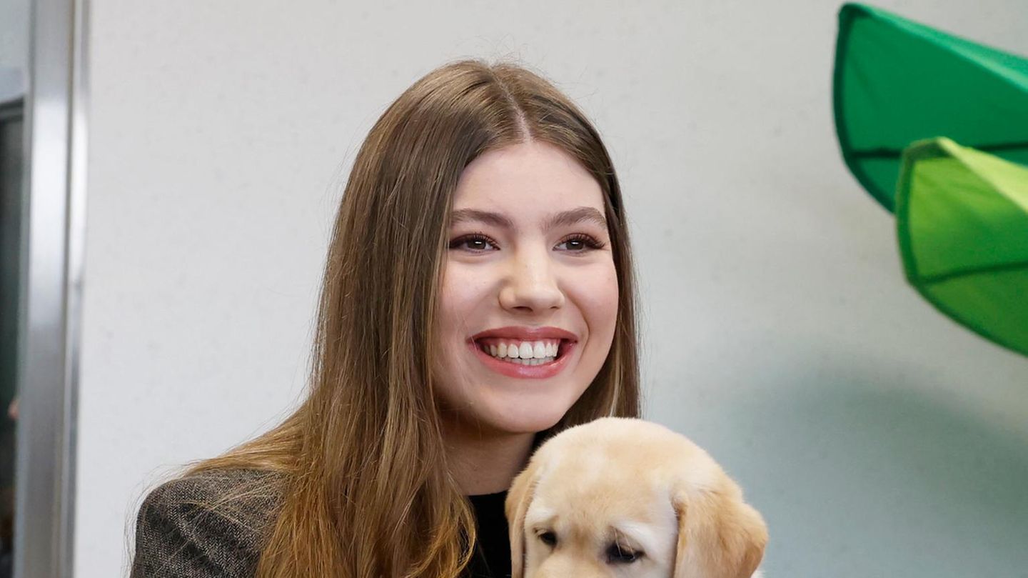 Spaniens-K-nigspaar-K-nigliches-Knuddeln-als-Pflichttermin