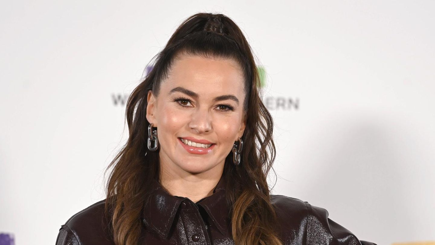 Fitness-Renata-Lusin-schockt-mit-krasser-Body-Transformation