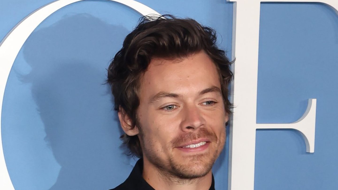 Harry-Styles-macht-es-vor-Diese-Sneaker-liegen-2026-im-Trend