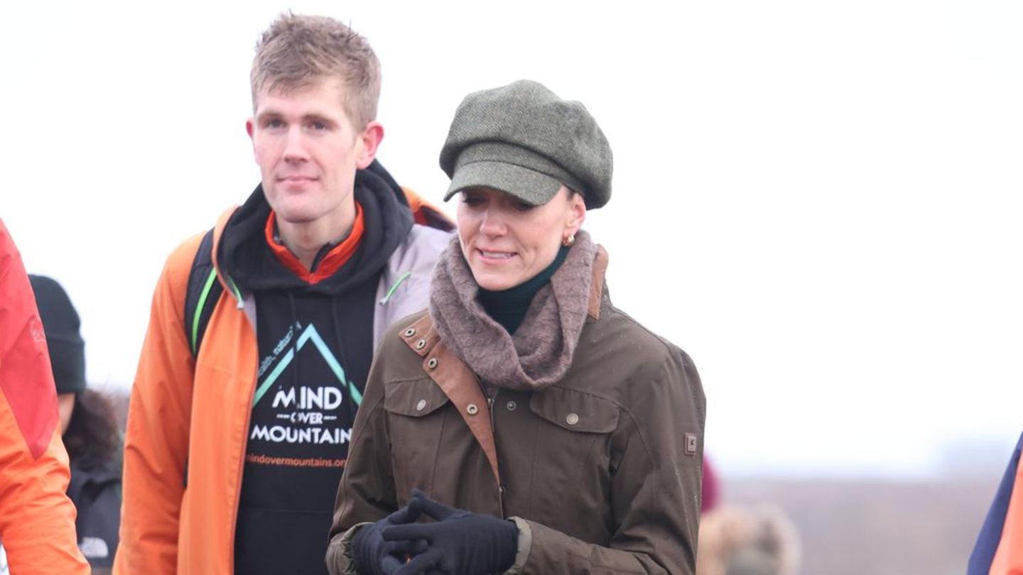 Catherine-Princess-of-Wales-Alle-Augen-auf-Kate-Sie-schmuggelt-sich-undercover-zu-Louis-Fu-ballspiel