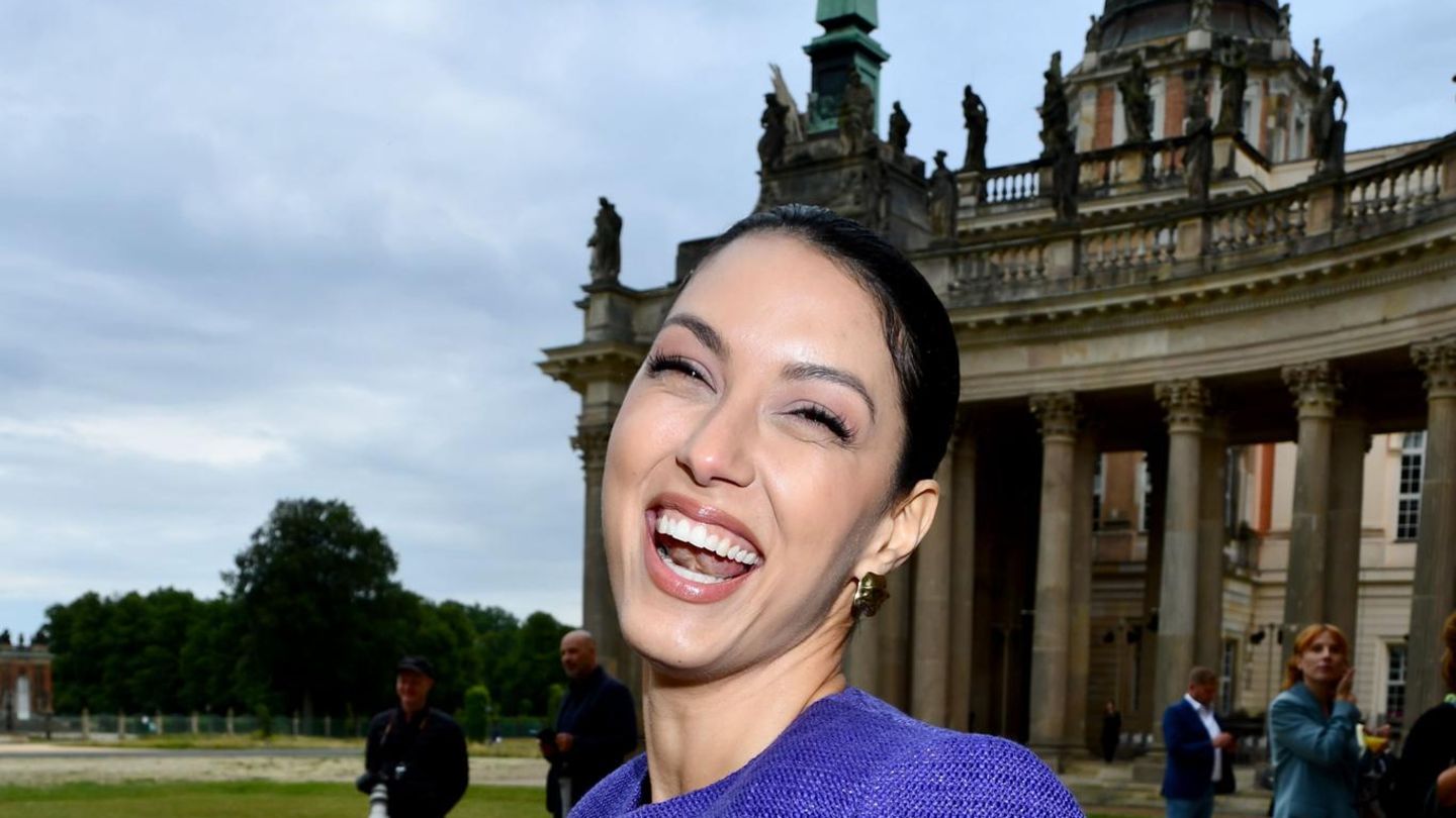 Rebecca-Mir-Rebecca-Mir-l-ftet-das-Geheimnis-ihrer-mysteri-sen-Ank-ndigung