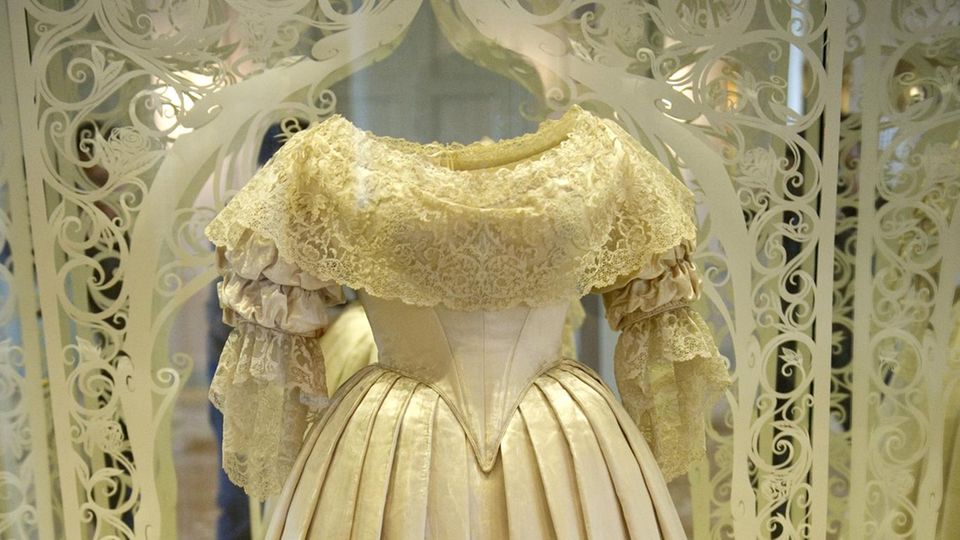 Ds Hochzeitskleid von Queen Victoria.
