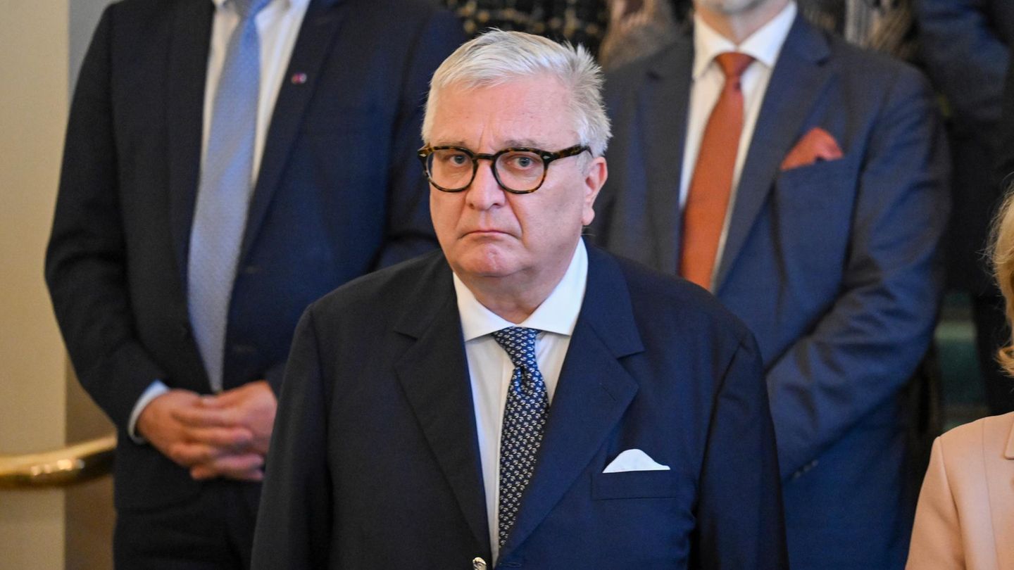 Prinz-Laurent-K-nigsbruder-Prinz-Laurent-packt-ber-Verbindung-zu-Epstein-aus