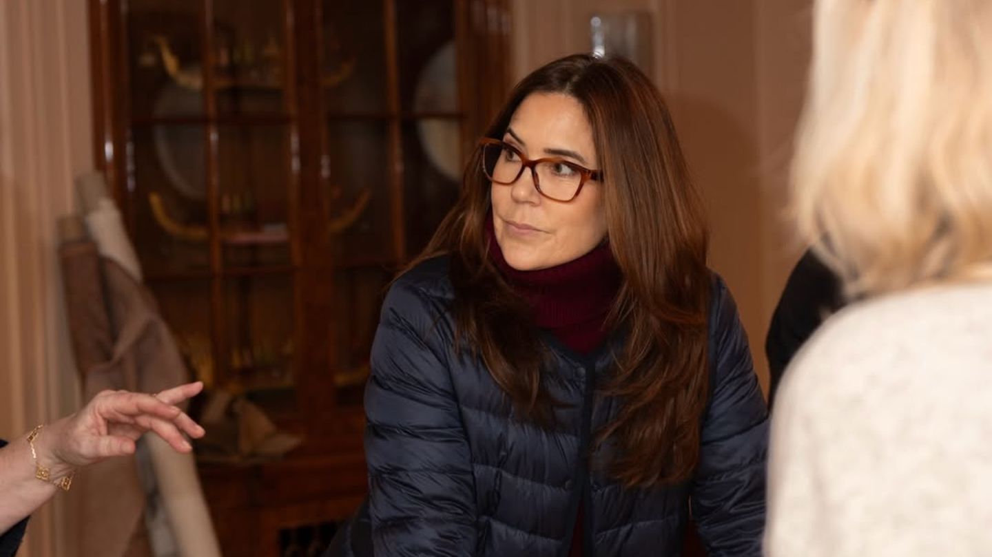 Star-Fashion-Sie-beweist-dass-Stil-und-Funktionalit-t-nicht-teuer-sein-m-ssen