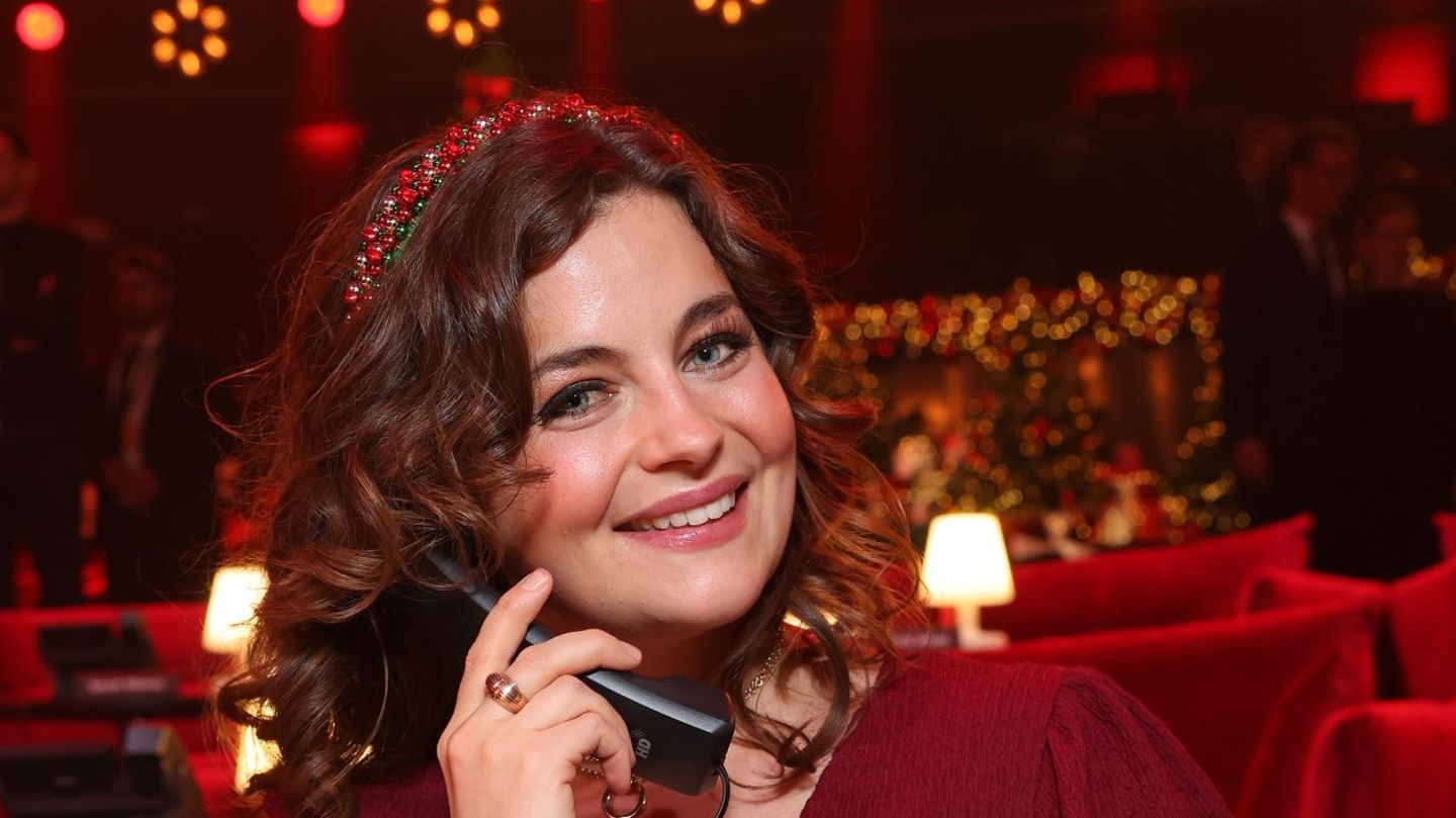 Beautywandel-der-Bergdoktor-Stars-Gewusst-So-sah-sie-noch-am-Anfang-ihrer-Karriere-aus