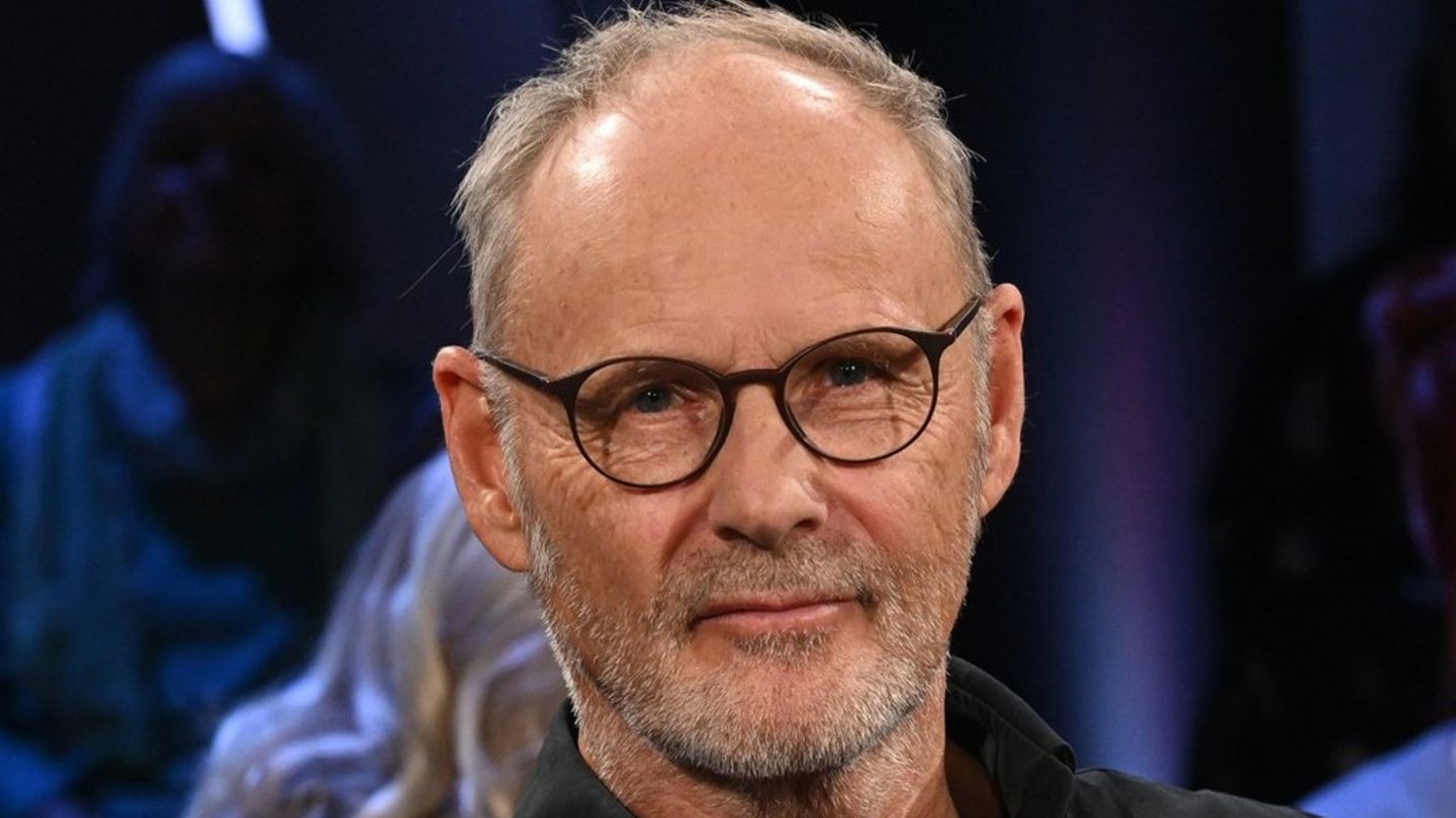 Reinhold-Beckmann-Moderator-muss-unerwartet-ausziehen