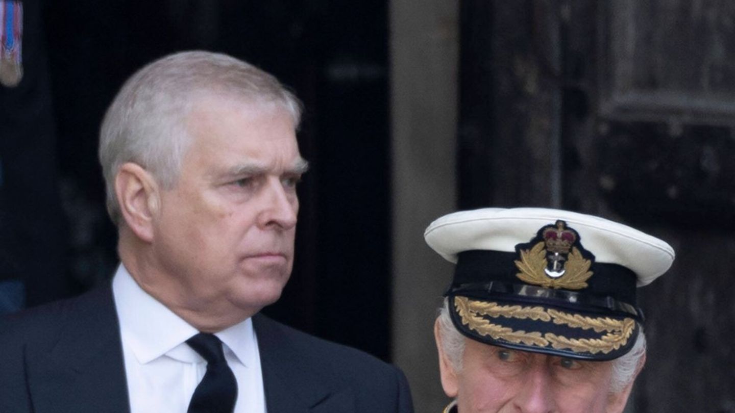 K-nig-Charles-III-M-chte-er-Bruder-Andrew-abschotten-