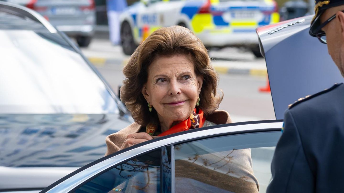 K-nigin-Silvia-Hof-k-ndigt-Silvia-doch-wieder-f-r-Olympia-Besuch-an-mit-einem-Haken