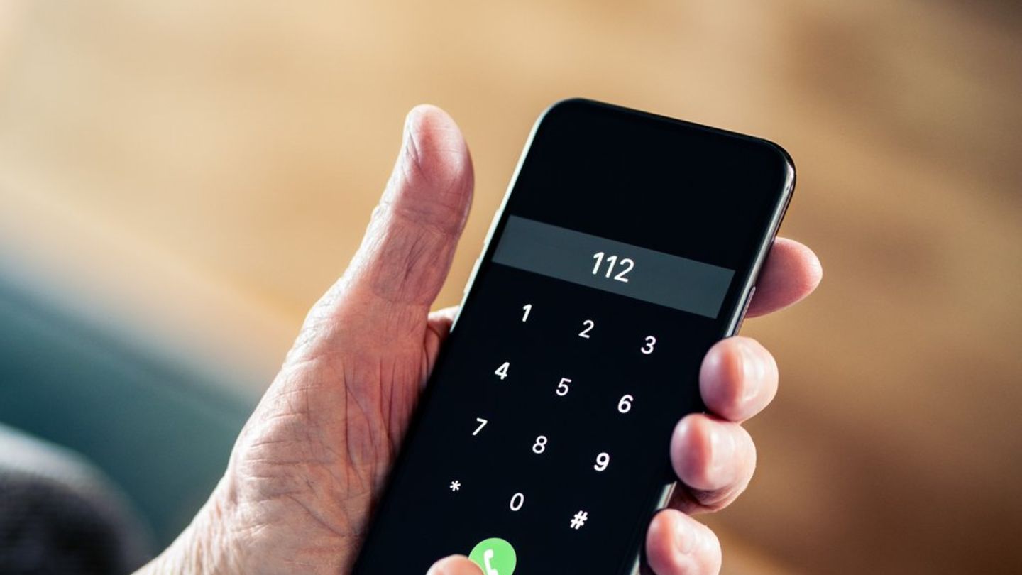 11-2-ist-Tag-des-Notrufs-Das-sollte-jeder-ber-die-112-wissen
