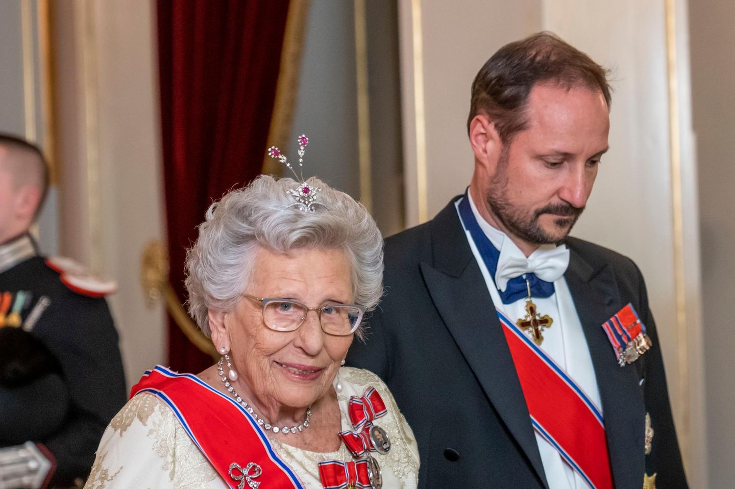 Prinzessin Astrid von Norwegen mit Kronprinz Haakon.