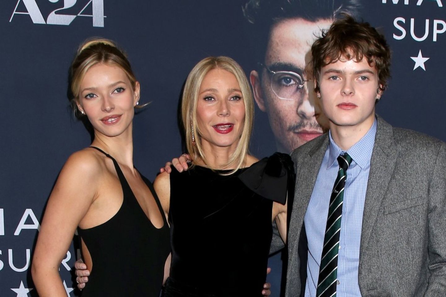 Gwyneth Paltrow (m.) mit ihrer Tochter Apple und ihrem Sohn Moses.