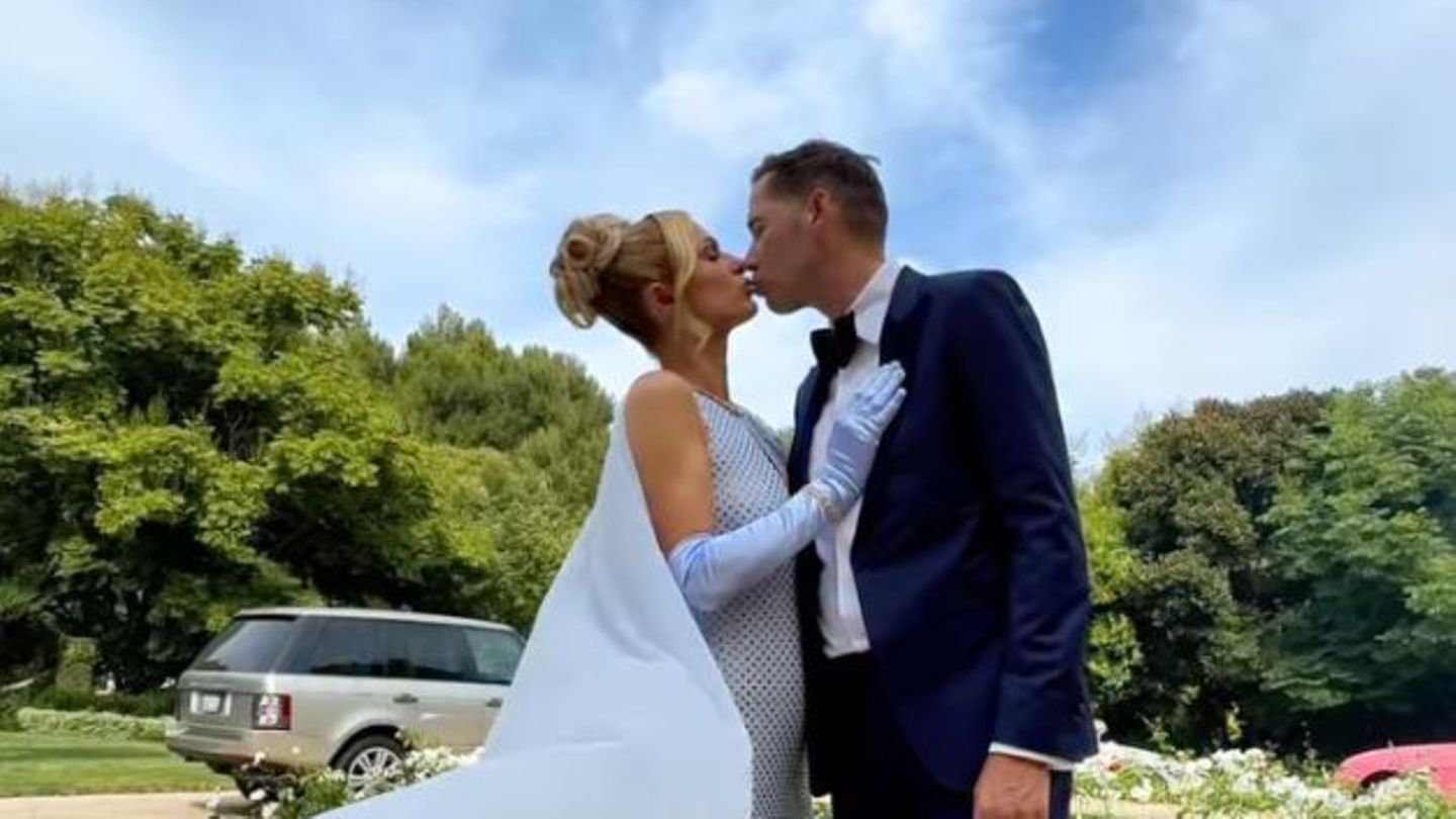 Paris Hilton: 5 Jahre nach Hochzeit! Paris Hiltons Ehemann Carter macht zweiten Heiratsantrag