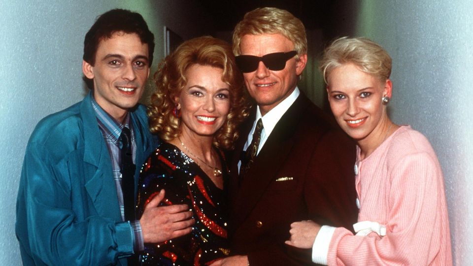 Хайно (второй справа) с сыном Уве, его третьей женой Ханнелоре (†) и дочерью Петрой (†)