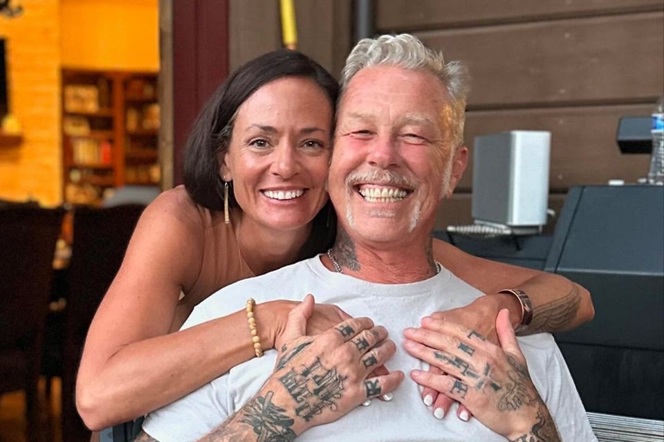 Adriana Gillett: So tickt die Verlobte von Metallica-Star James Hetfield | GALA.de