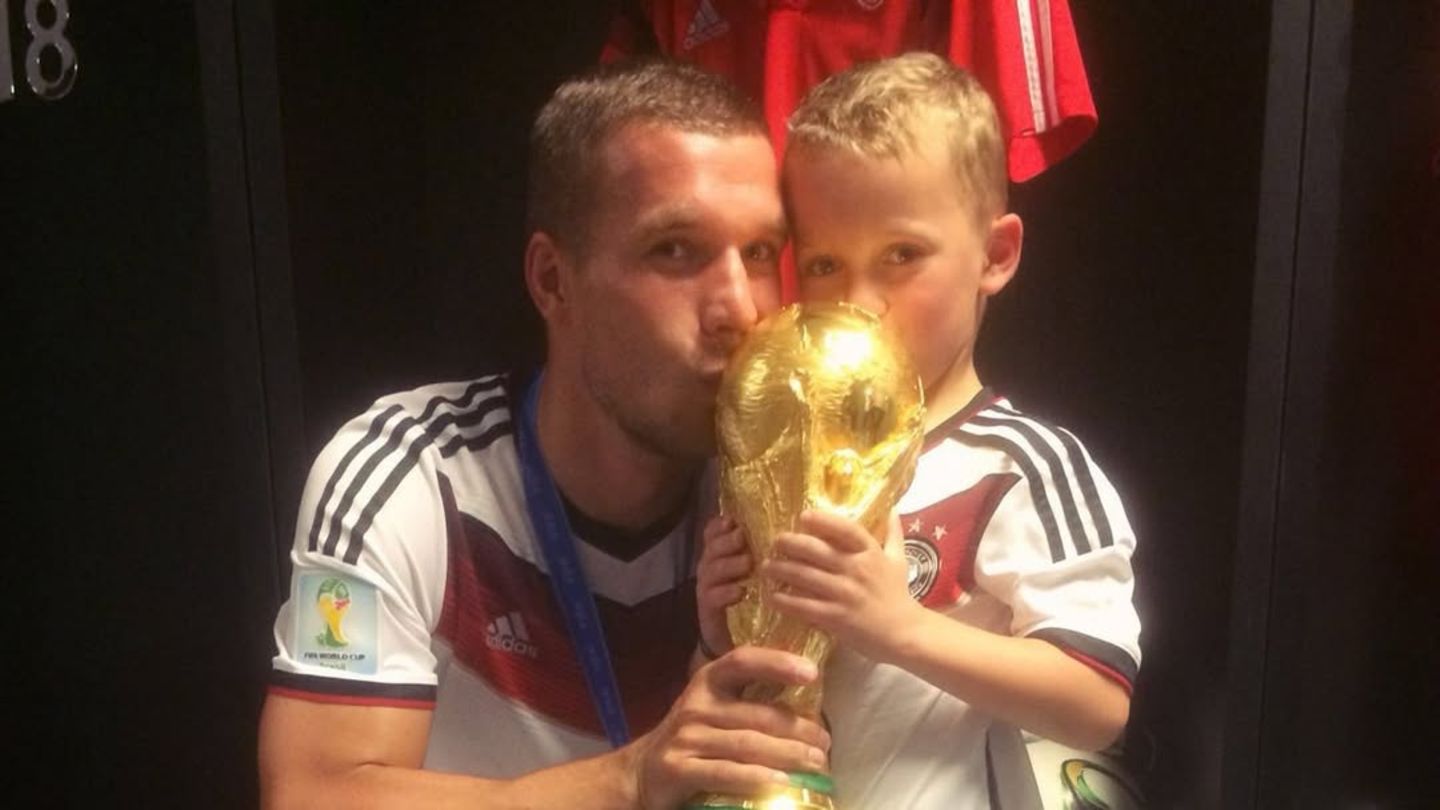 Lukas Podolski: Lukas Podolskis ältester Sohn Louis feiert seinen 18. Geburtstag