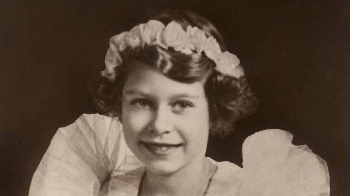 Queen Elizabeth: Ihr Beautywandel in Bildern