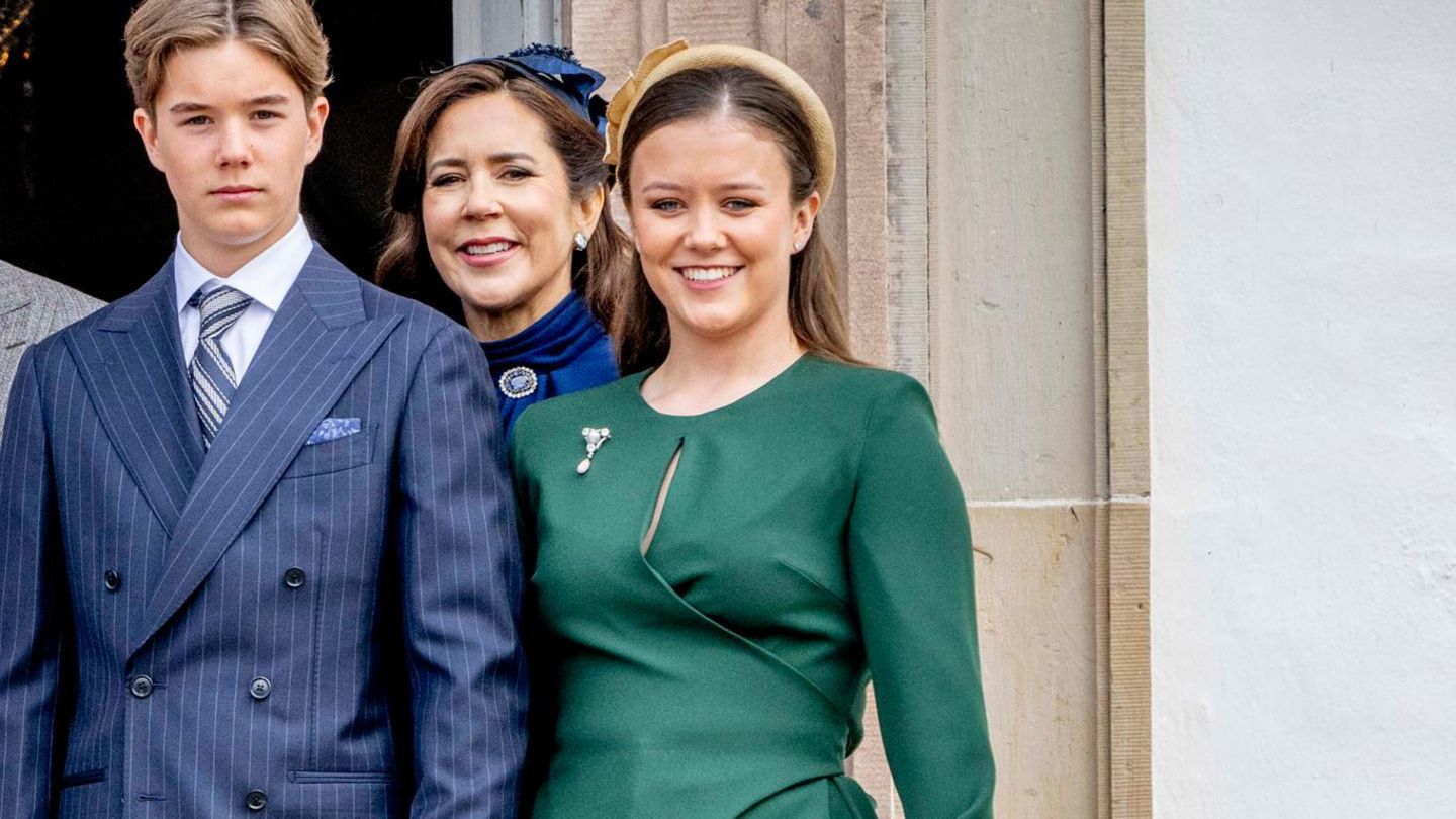 Prinzessin Josephine, Isabella + Königin Mary: Bei der Konfirmation ihrer Geschwister setzt sie auf ein ganz besonderes Schmuckstück